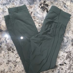 Lululemon cropped green leggings size 4